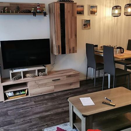 Wohnen Direkt Am Uferpark Mit Grossem Balkon Und Seeblick FDH المظهر الخارجي الصورة