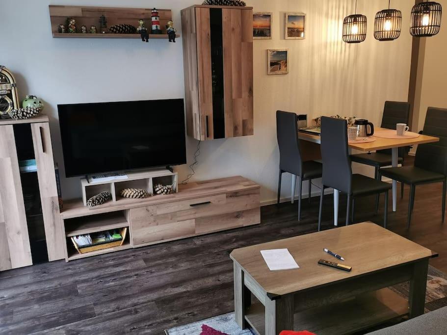 Wohnen Direkt Am Uferpark Mit Grossem Balkon Und Seeblick FDH المظهر الخارجي الصورة